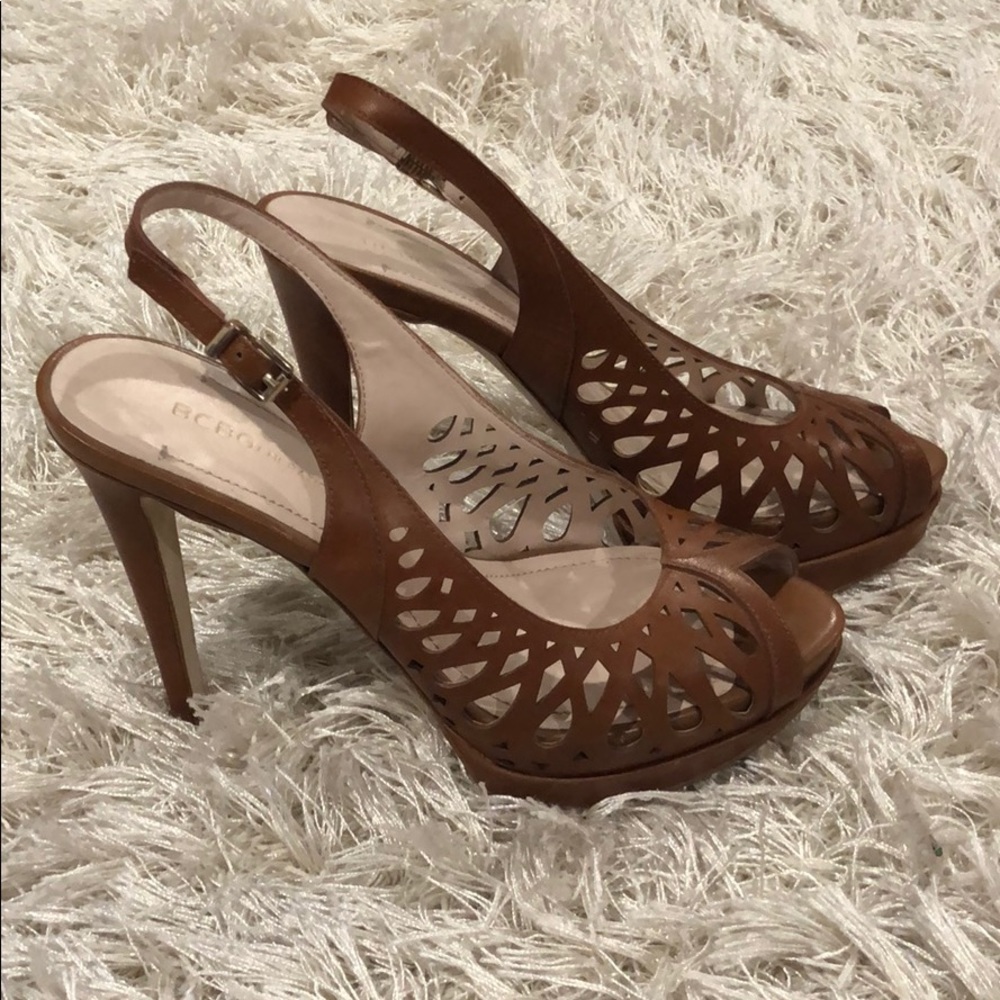 Peep toe sling back heels tan